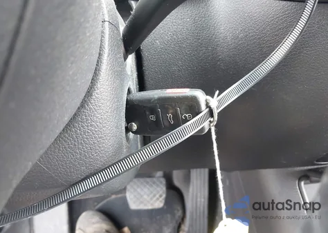 2015 Volkswagen Tiguan S z USA, uszkodzony, nr VIN WVGAV7AX9FW594437